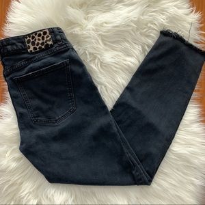 ZARA | Black Crop Jeans